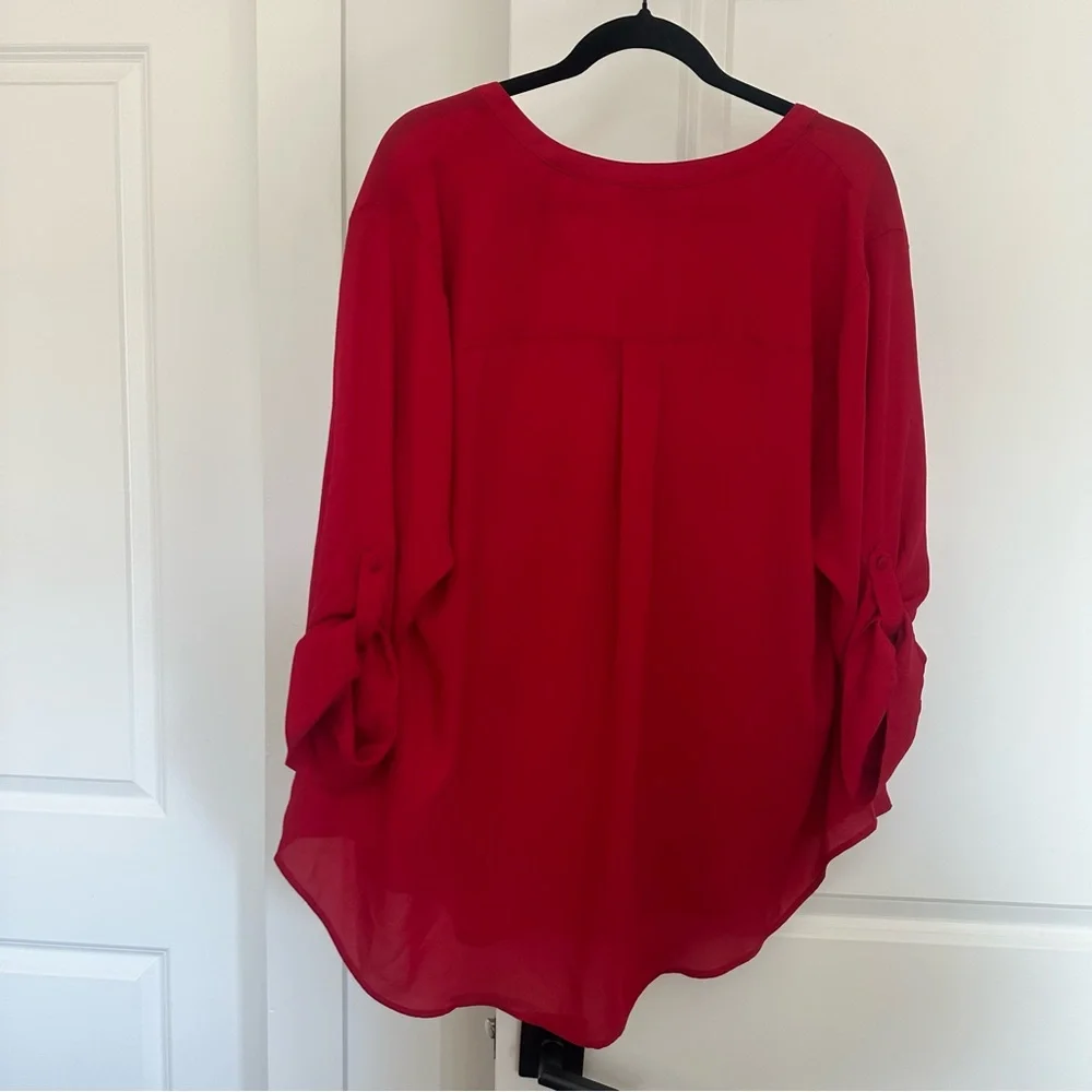NWT! Torrid (2X) “Harper” Red V-Neck 3/4 Sleeve Flowy Top - Picture 7 of 10